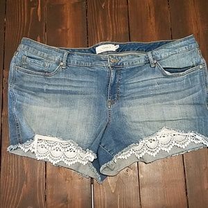 Torrid blue jean lace shorts